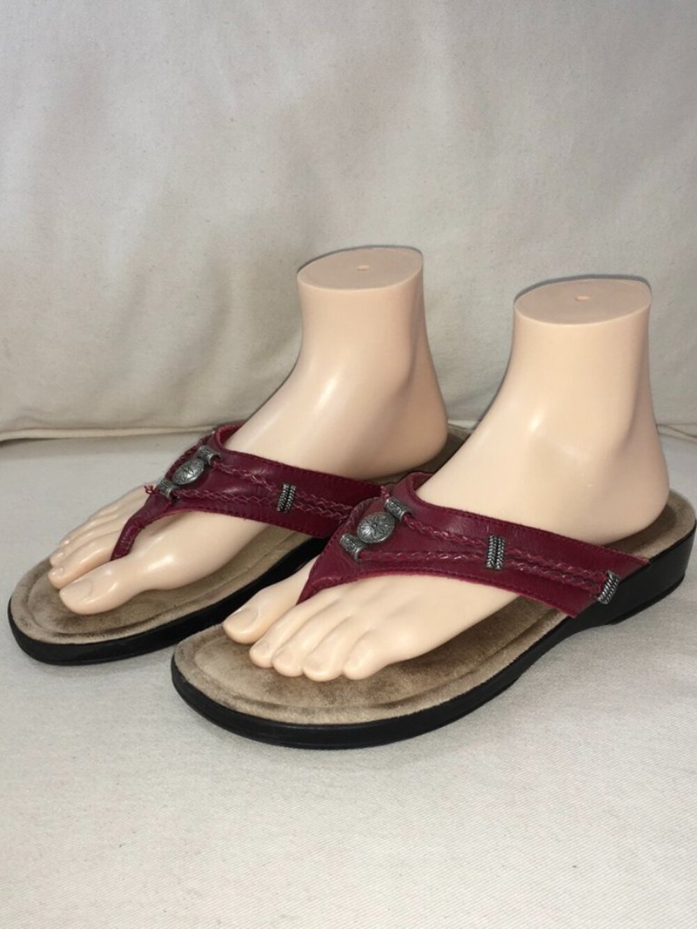 Minnetonka Red Leather Silverthorne 360 Sandal
